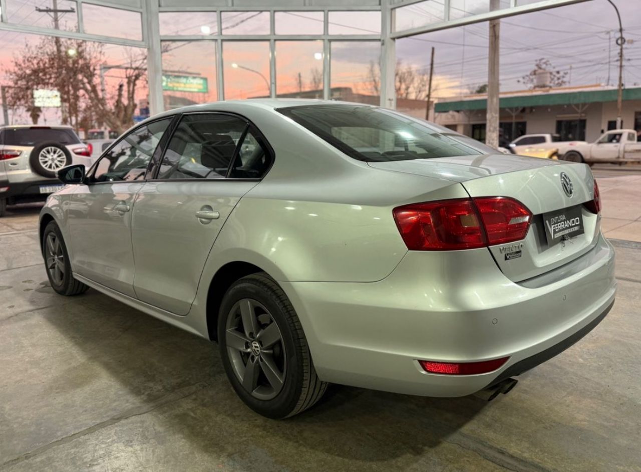 Volkswagen Vento Usado Financiado en Mendoza, deRuedas