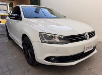 Volkswagen Vento Usado en Mendoza Financiado
