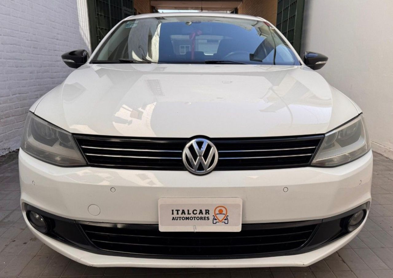 Volkswagen Vento Usado Financiado en Mendoza, deRuedas
