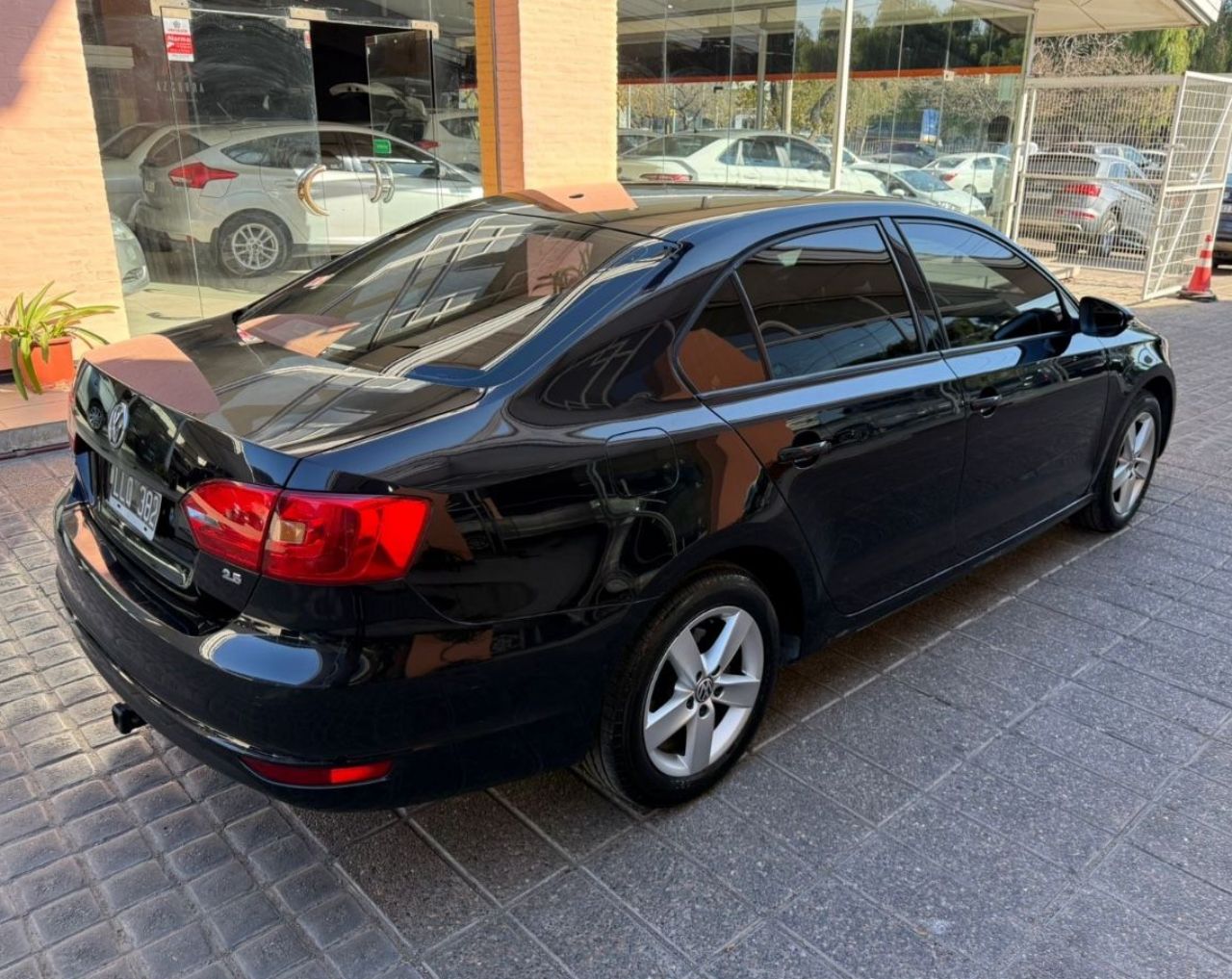 Volkswagen Vento Usado Financiado en Mendoza, deRuedas
