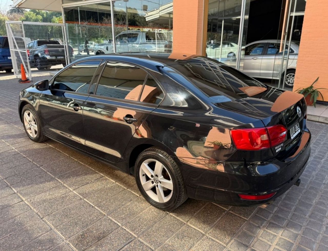 Volkswagen Vento Usado Financiado en Mendoza, deRuedas