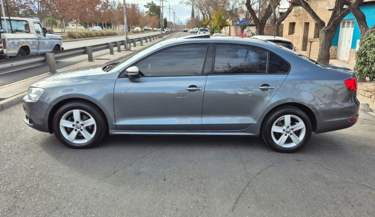 Volkswagen Vento Usado Financiado en Mendoza, deRuedas