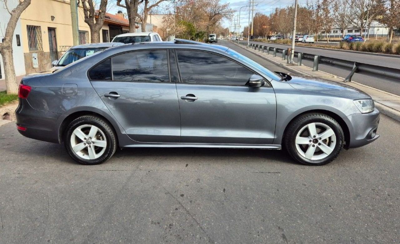 Volkswagen Vento Usado Financiado en Mendoza, deRuedas