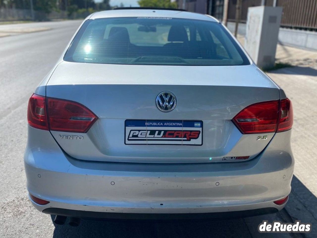 Volkswagen Vento Usado en San Juan, deRuedas