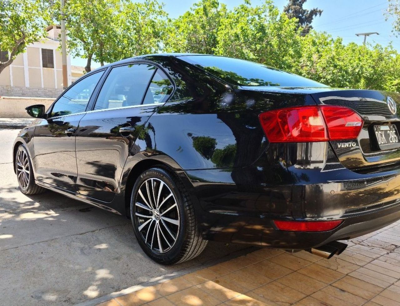 Volkswagen Vento Usado en San Juan, deRuedas