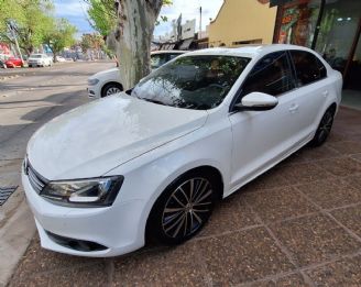 Volkswagen Vento Usado en Mendoza Financiado