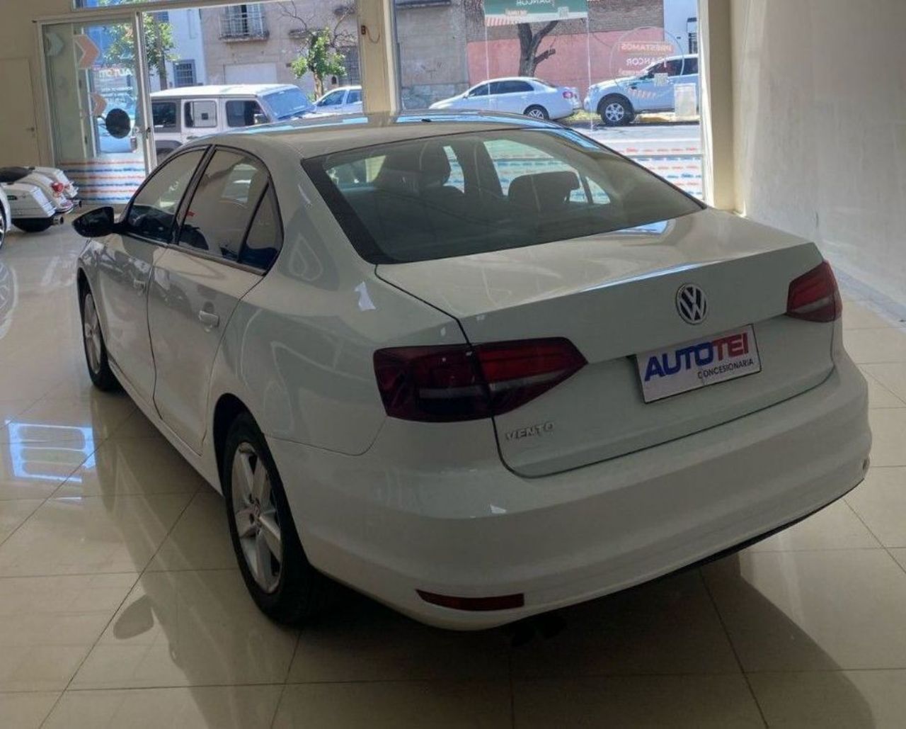 Volkswagen Vento Usado Financiado en Córdoba, deRuedas