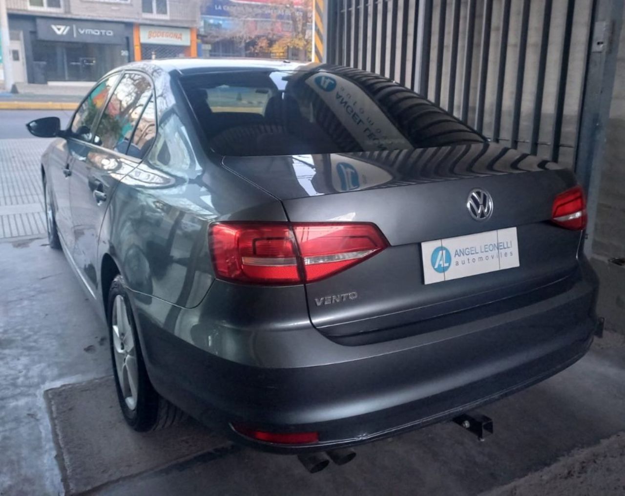 Volkswagen Vento Usado Financiado en Mendoza, deRuedas