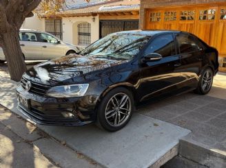 Volkswagen Vento Usado en Mendoza