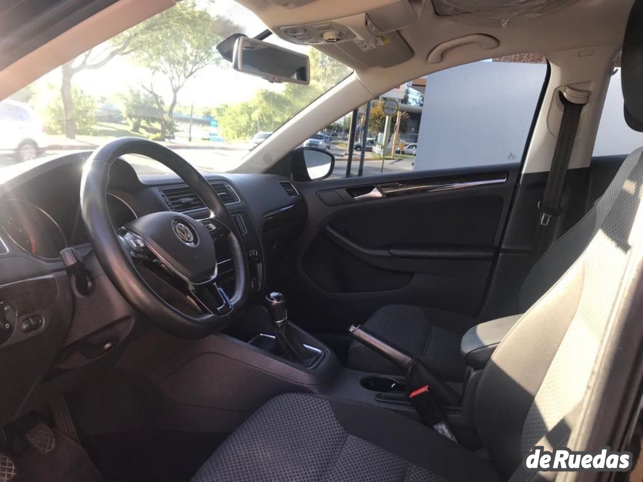 Volkswagen Vento Usado en Córdoba, deRuedas