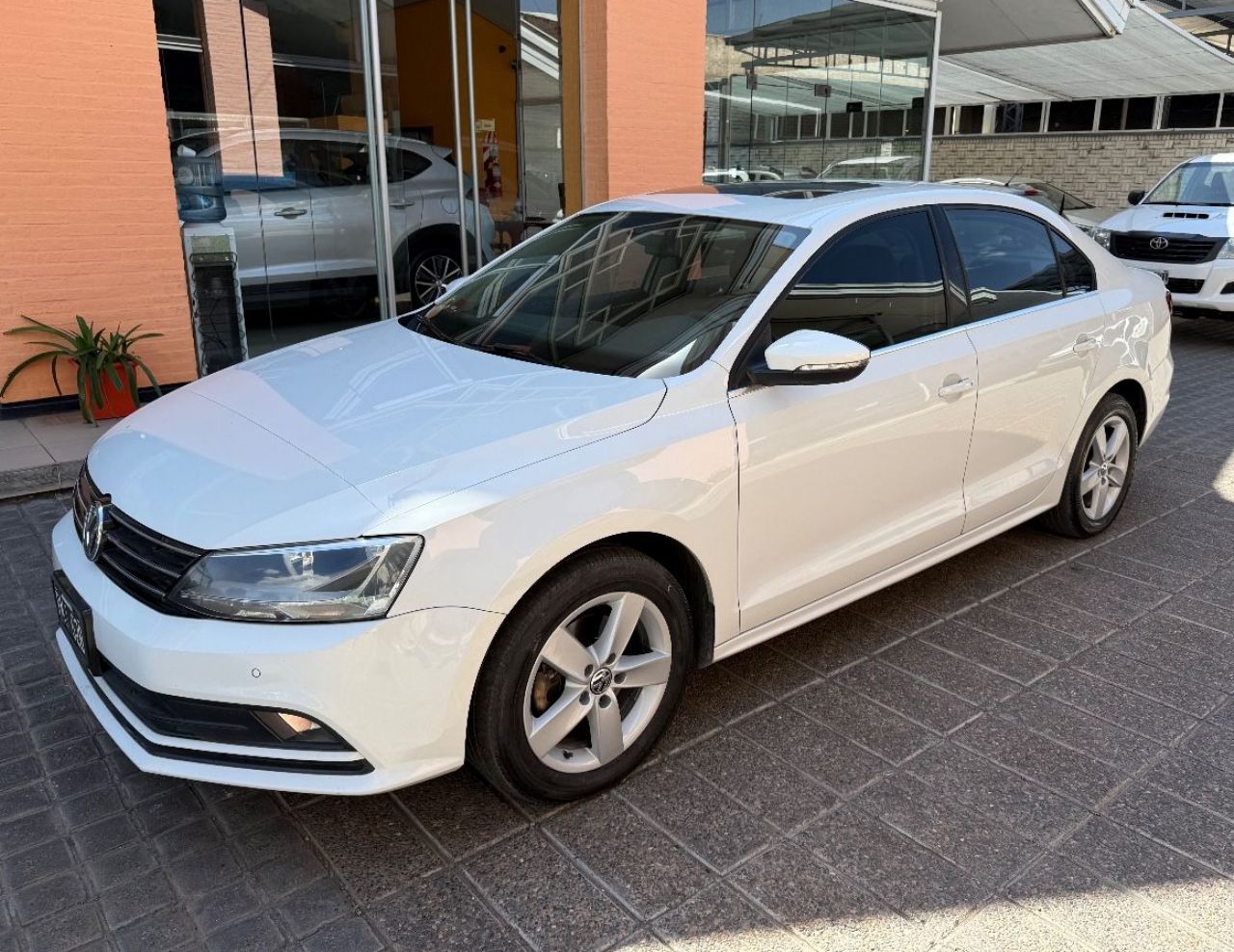 Volkswagen Vento Usado Financiado en Mendoza, deRuedas