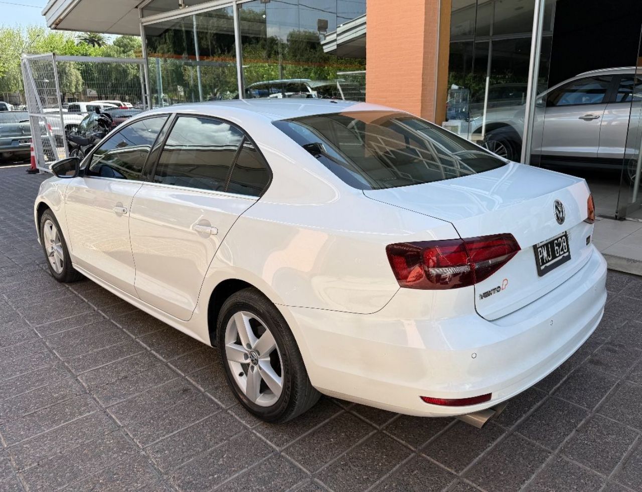 Volkswagen Vento Usado Financiado en Mendoza, deRuedas