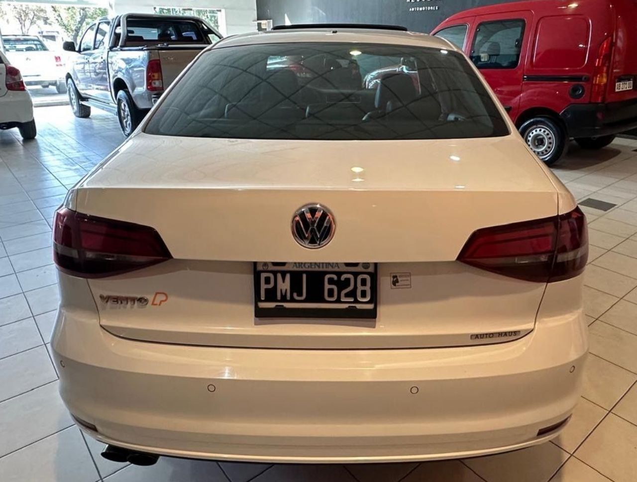 Volkswagen Vento Usado Financiado en Mendoza, deRuedas