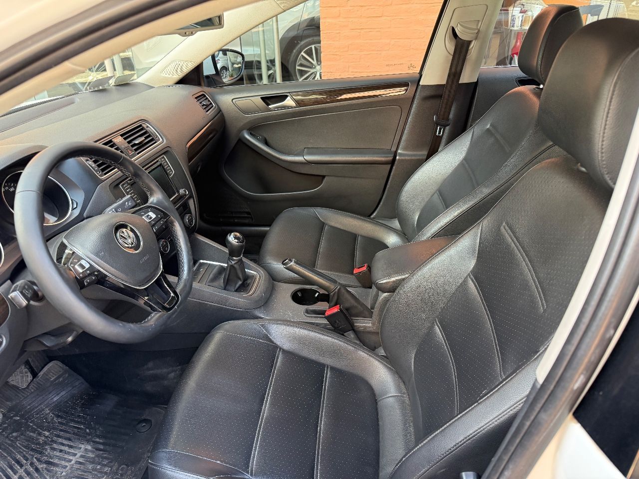 Volkswagen Vento Usado Financiado en Mendoza, deRuedas