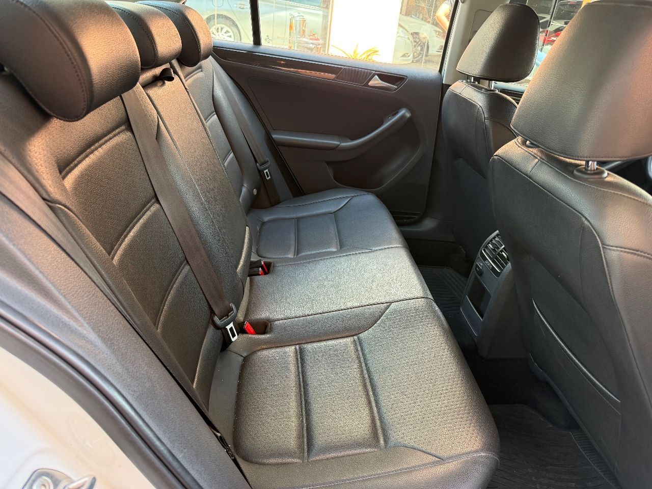 Volkswagen Vento Usado Financiado en Mendoza, deRuedas