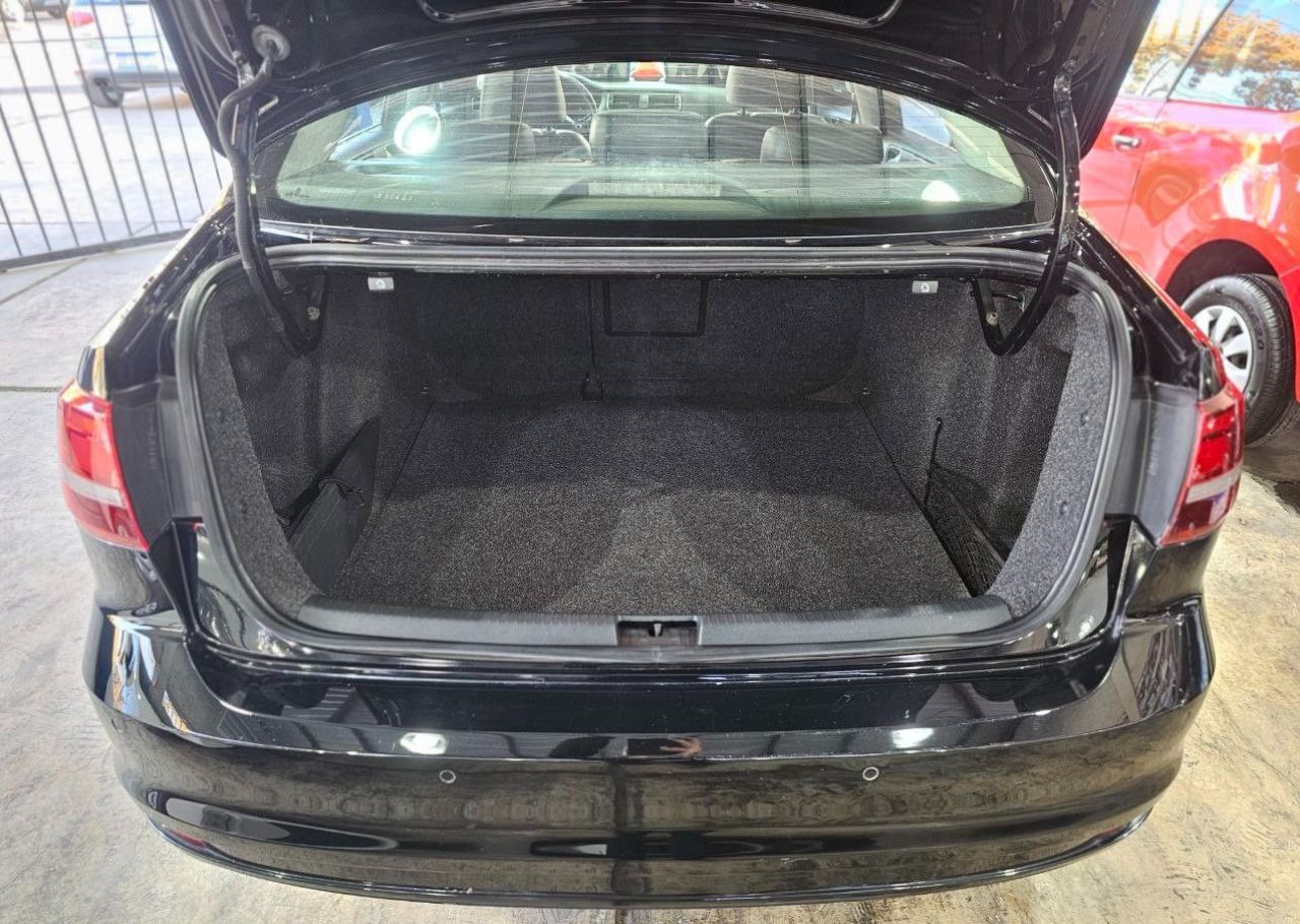 Volkswagen Vento Usado en Mendoza, deRuedas
