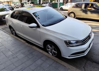 Volkswagen Vento Usado en Córdoba Financiado