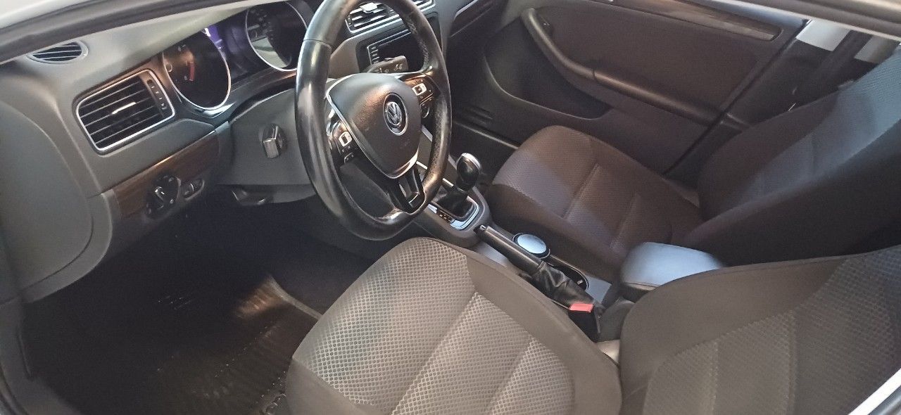 Volkswagen Vento Usado Financiado en Mendoza, deRuedas
