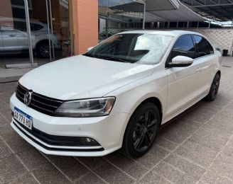 Volkswagen Vento Usado en Mendoza Financiado