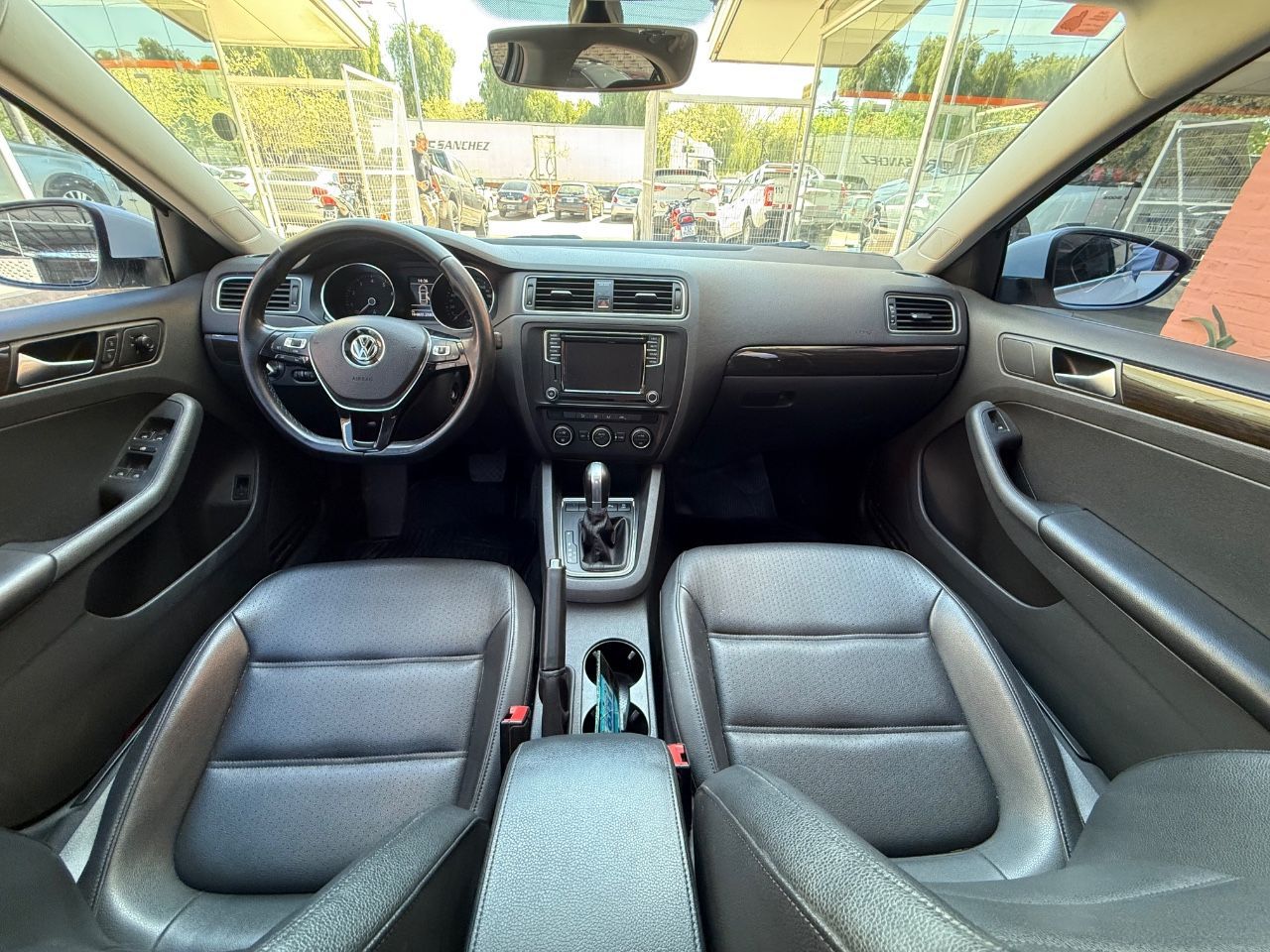 Volkswagen Vento Usado Financiado en Mendoza, deRuedas