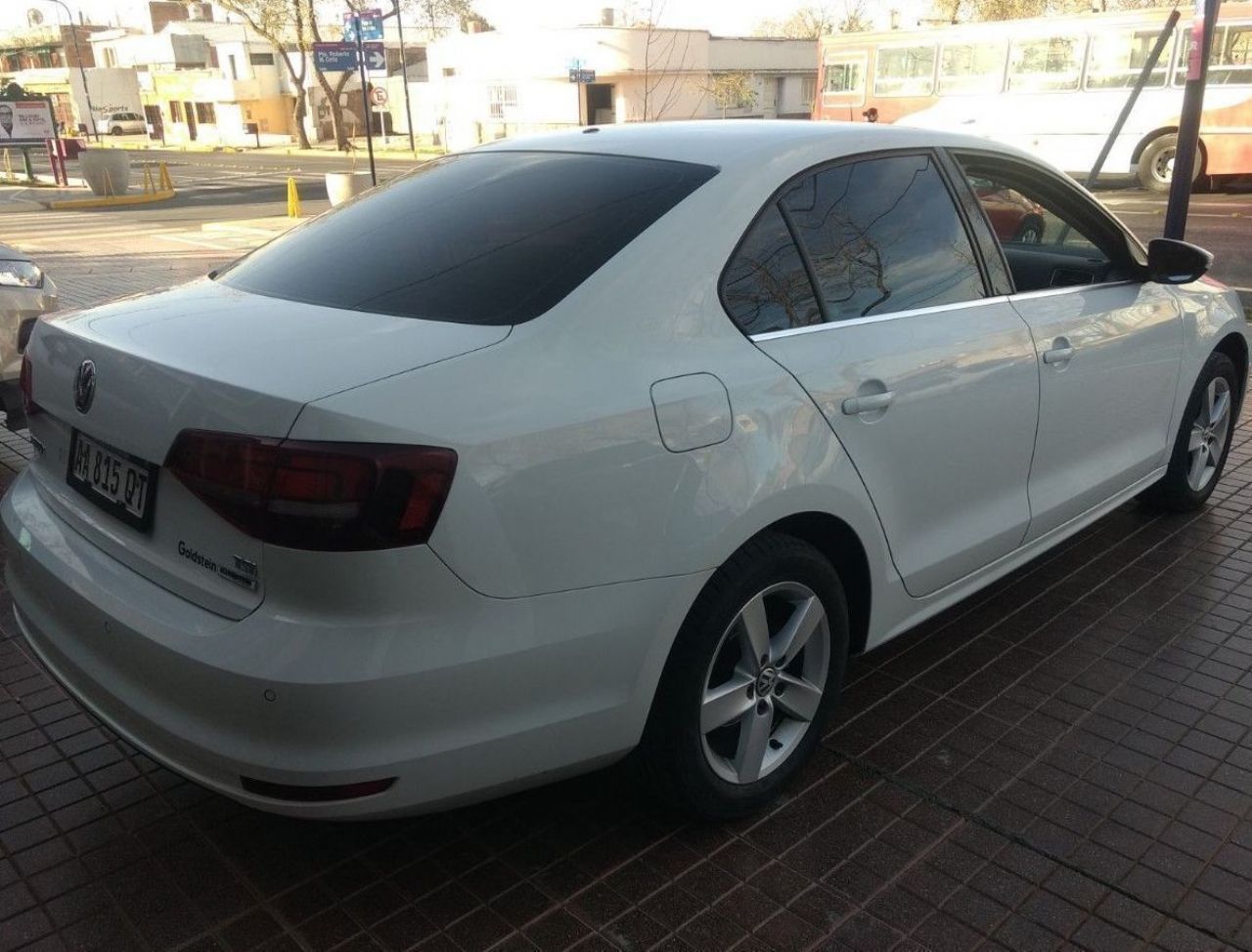 Volkswagen Vento Usado Financiado en Mendoza, deRuedas