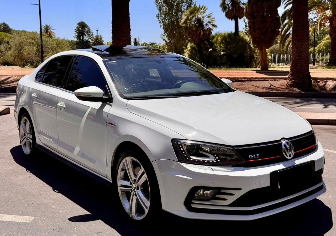 Volkswagen Vento Usado en Mendoza, deRuedas