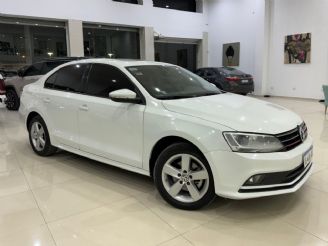 Volkswagen Vento Usado en San Juan Financiado