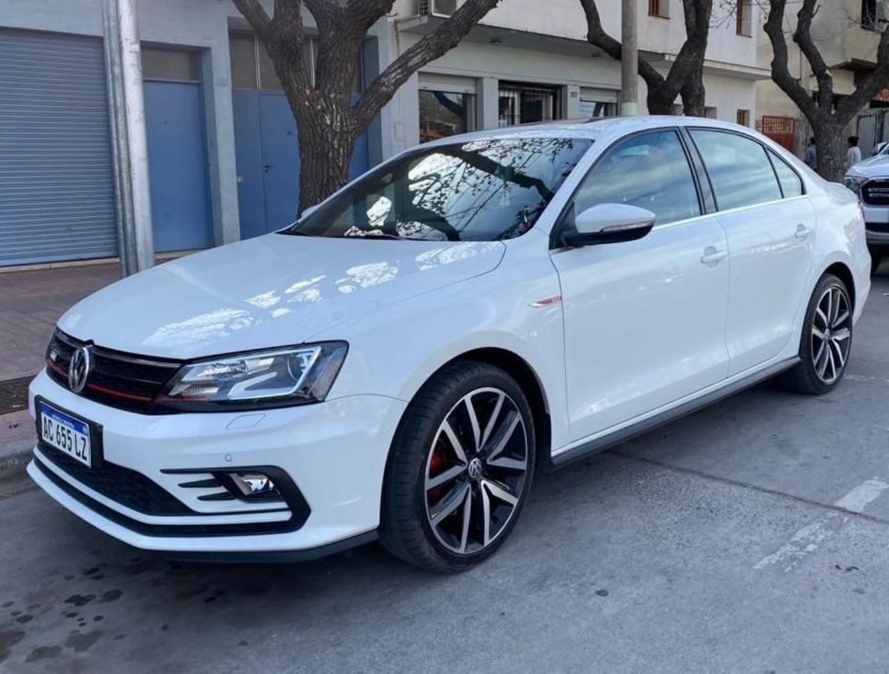 Volkswagen Vento Usado en Mendoza, deRuedas
