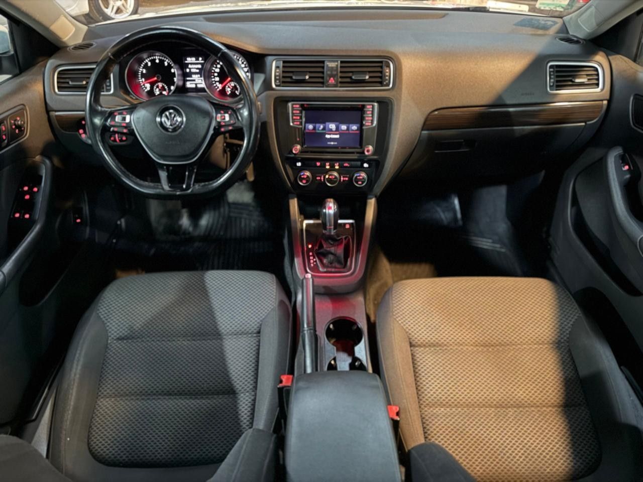Volkswagen Vento Usado en Córdoba, deRuedas