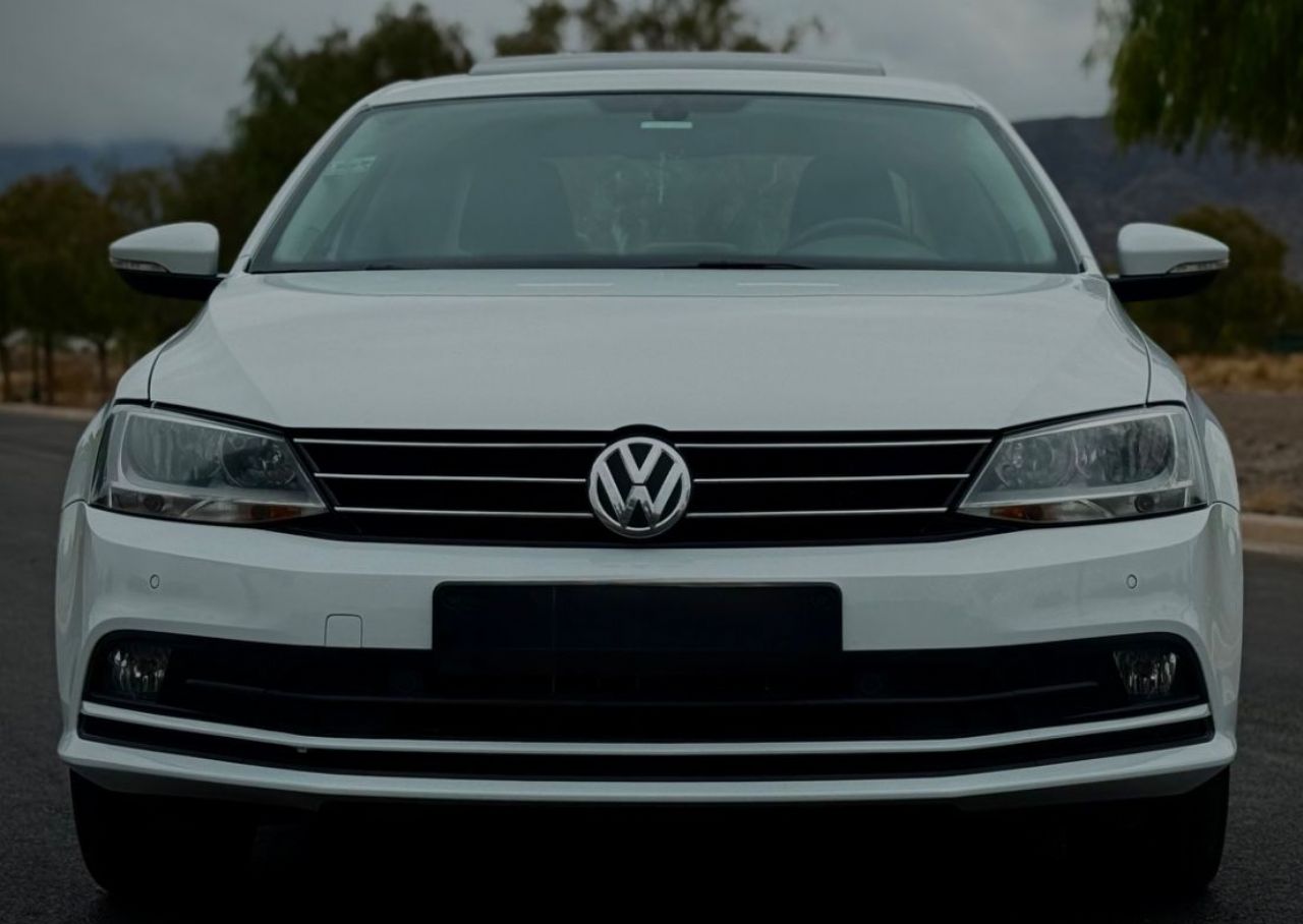 Volkswagen Vento Usado Financiado en Mendoza, deRuedas