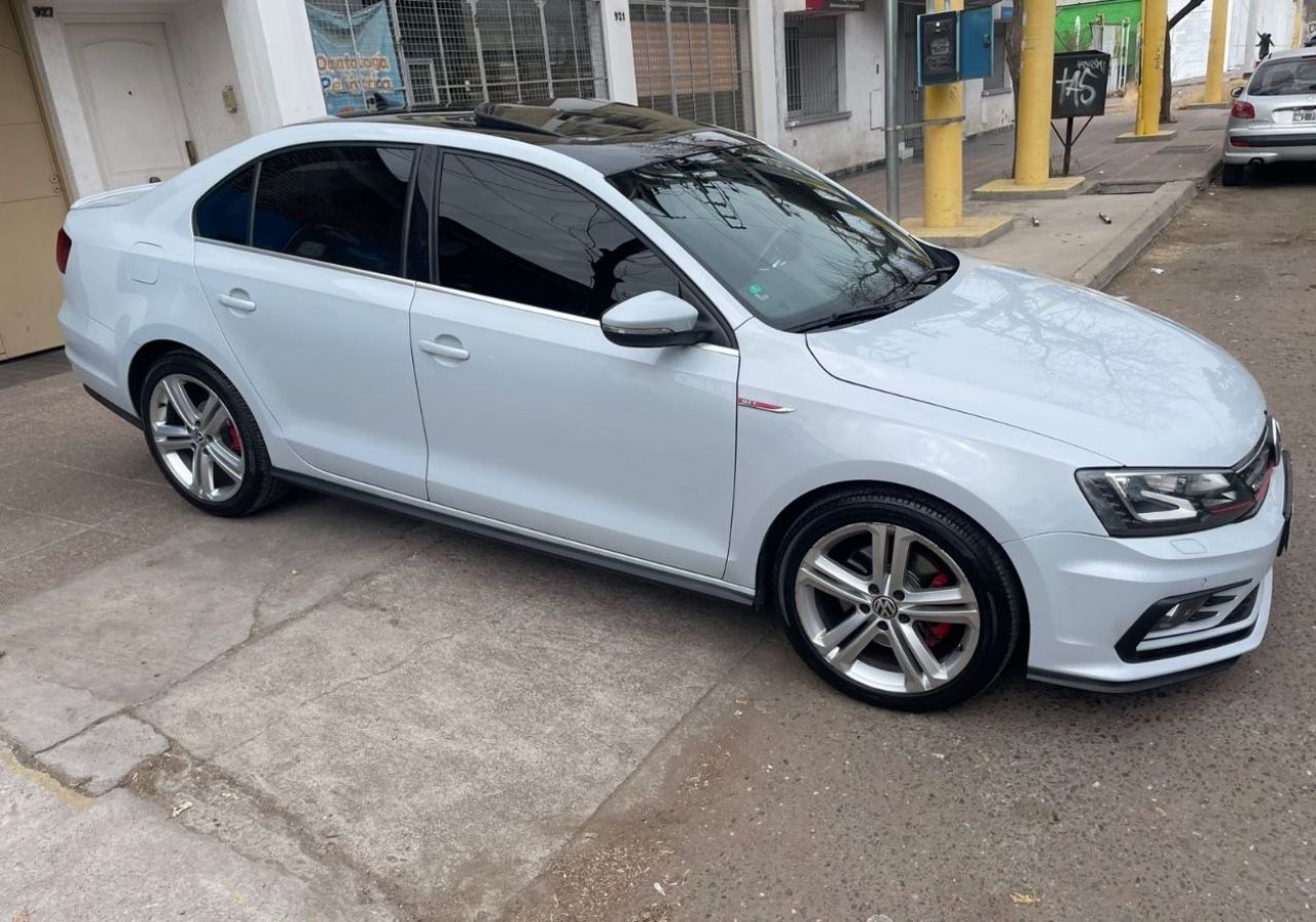 Volkswagen Vento Usado en Mendoza, deRuedas
