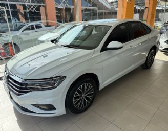 Volkswagen Vento Usado en Mendoza Financiado
