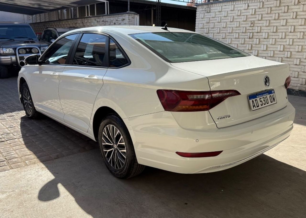 Volkswagen Vento Usado Financiado en Mendoza, deRuedas