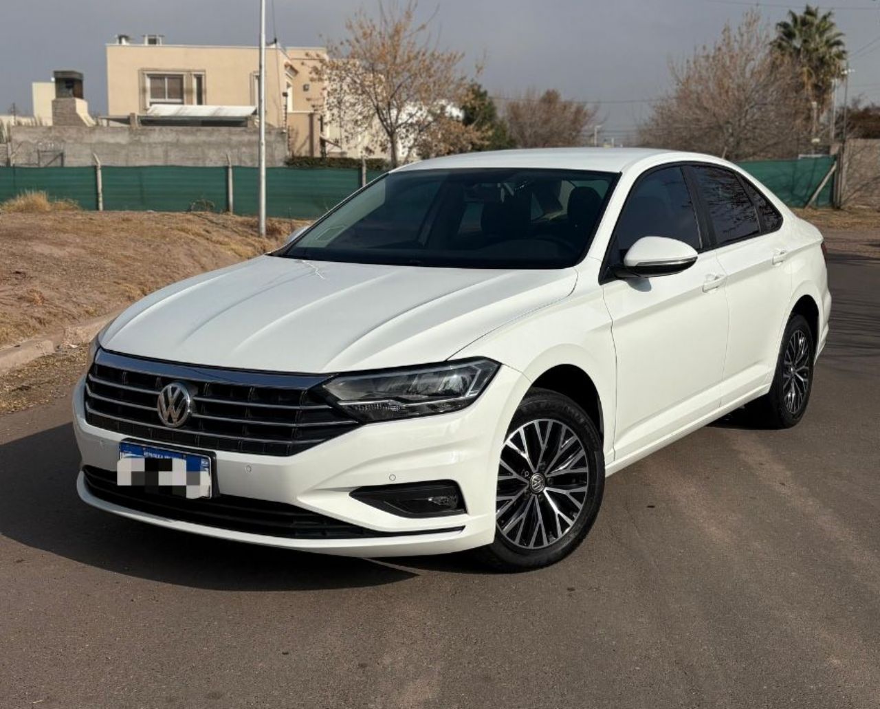 Volkswagen Vento Usado Financiado en Mendoza, deRuedas