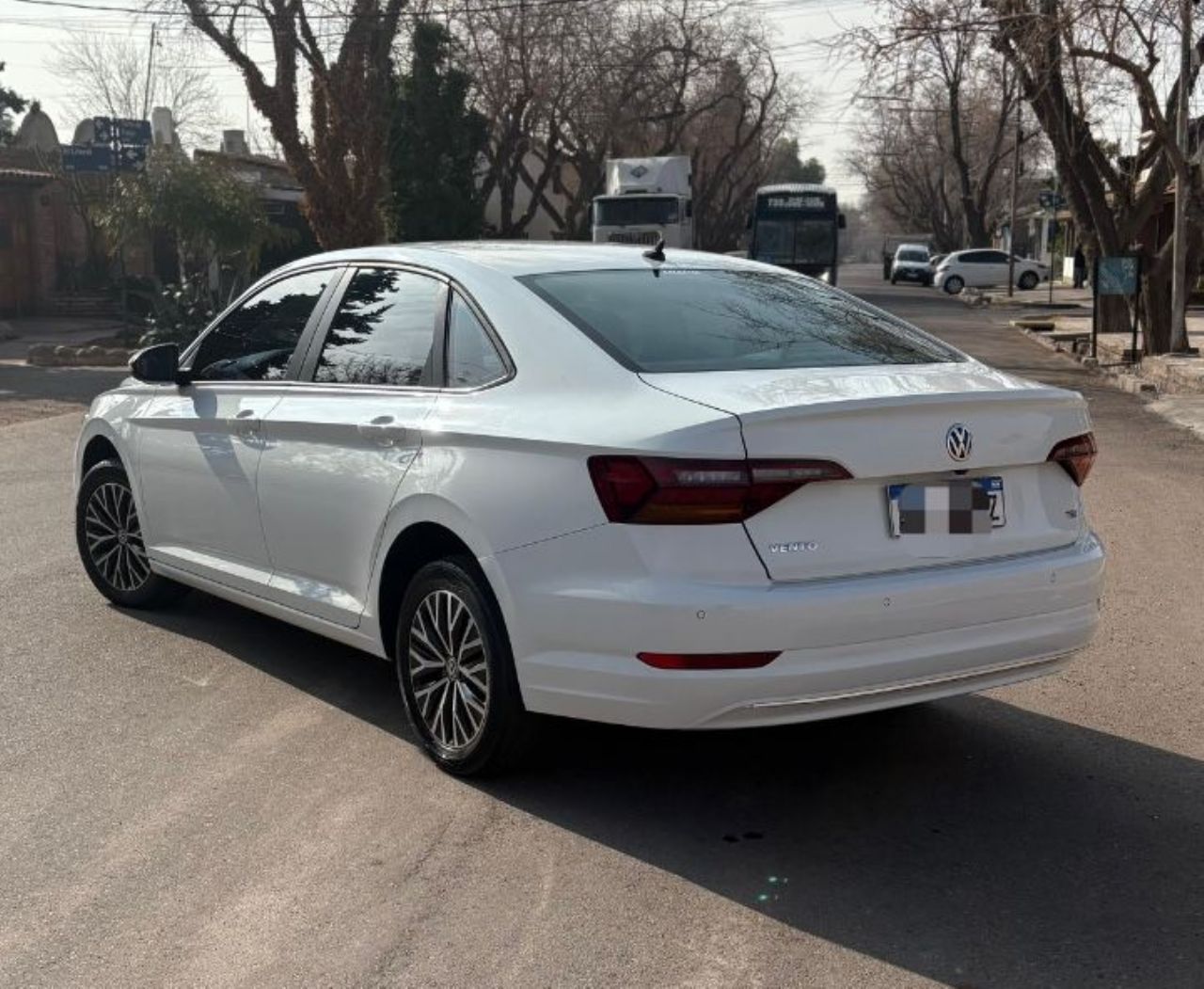 Volkswagen Vento Usado Financiado en Mendoza, deRuedas
