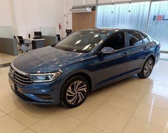 Volkswagen Vento Usado en Córdoba Financiado