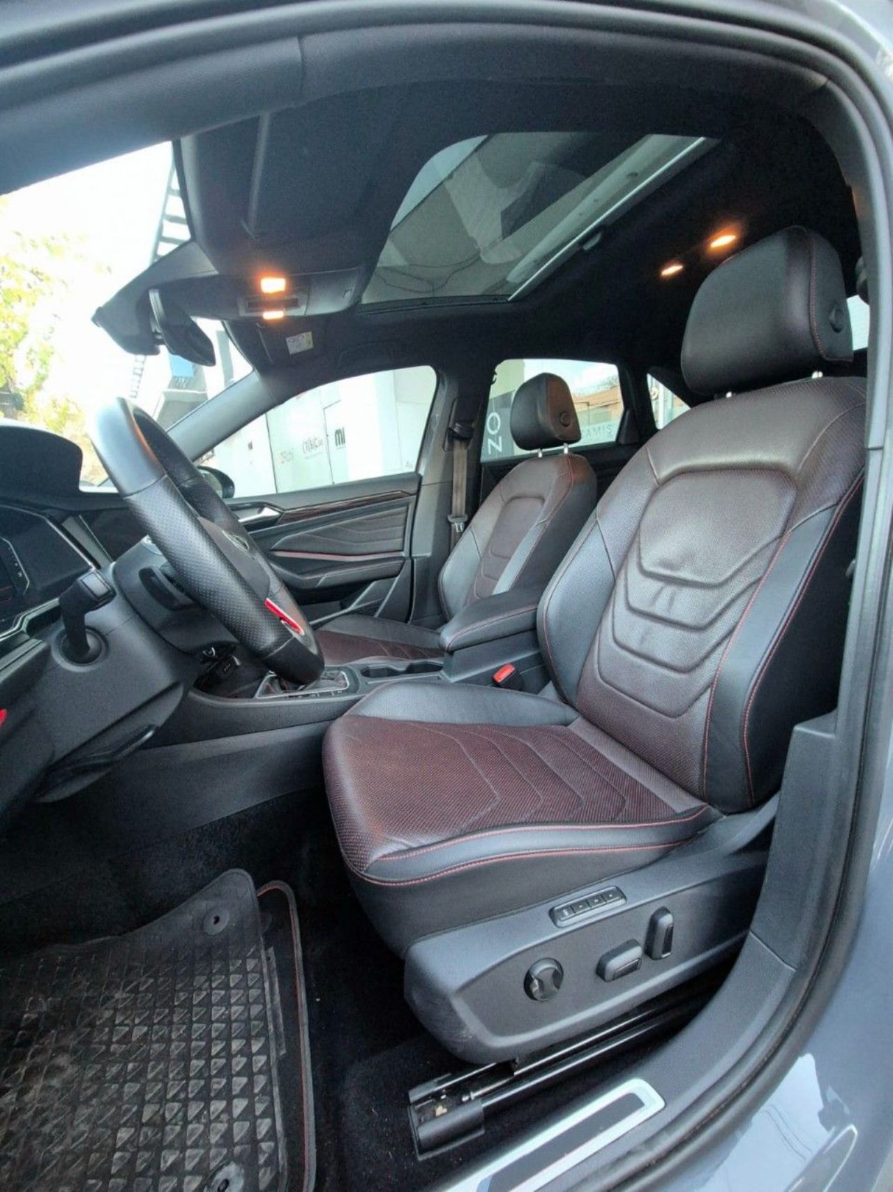 Volkswagen Vento Usado Financiado en Mendoza, deRuedas