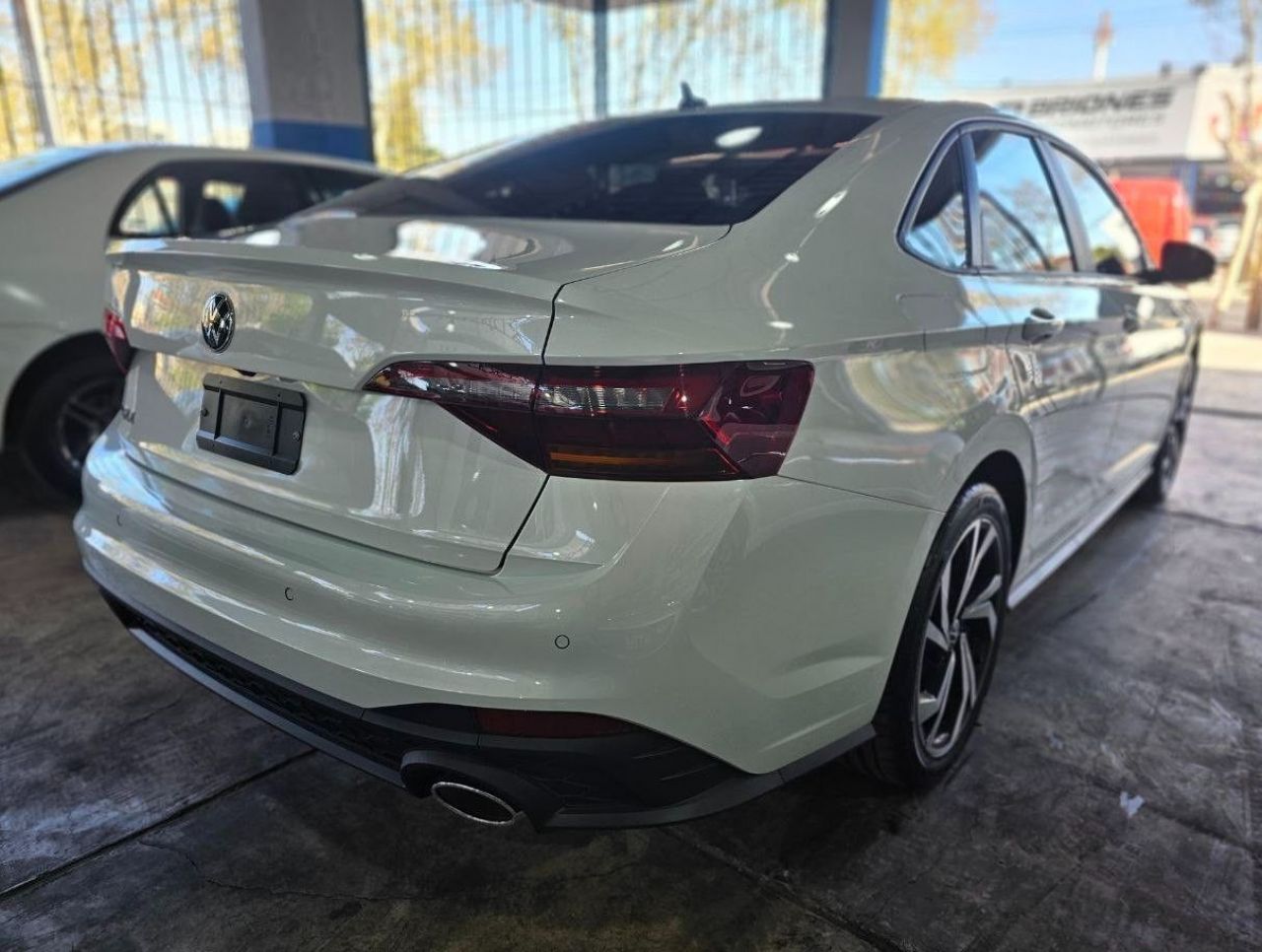 Volkswagen Vento Nuevo en Mendoza, deRuedas