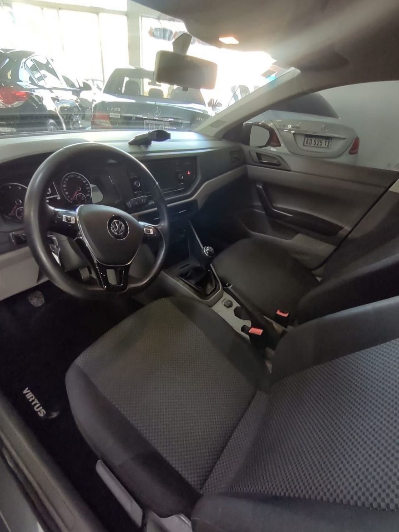 Volkswagen Virtus Usado en Córdoba, deRuedas