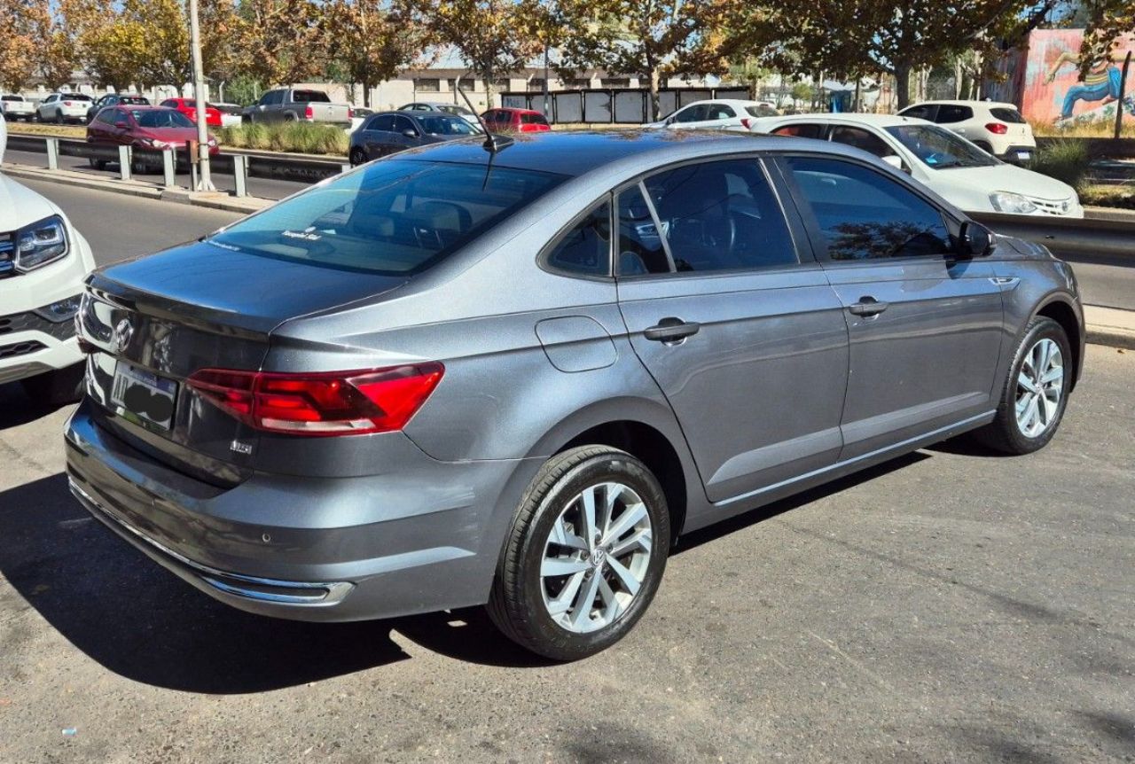 Volkswagen Virtus Usado Financiado en Mendoza, deRuedas