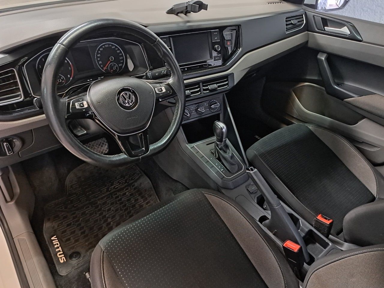 Volkswagen Virtus Usado Financiado en Mendoza, deRuedas