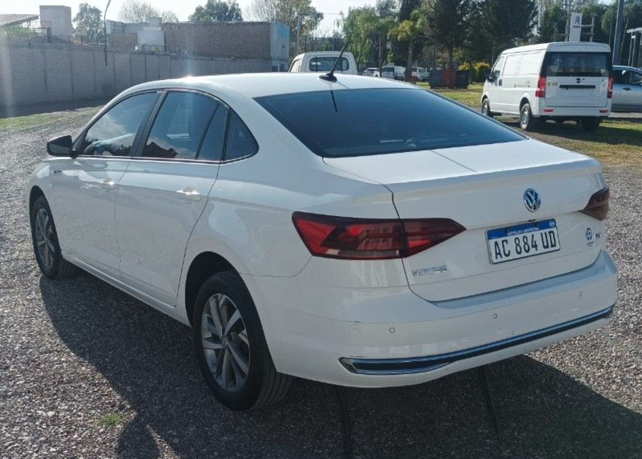 Volkswagen Virtus Usado en San Juan, deRuedas