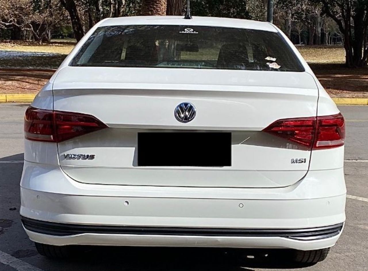 Volkswagen Virtus Usado en Mendoza, deRuedas