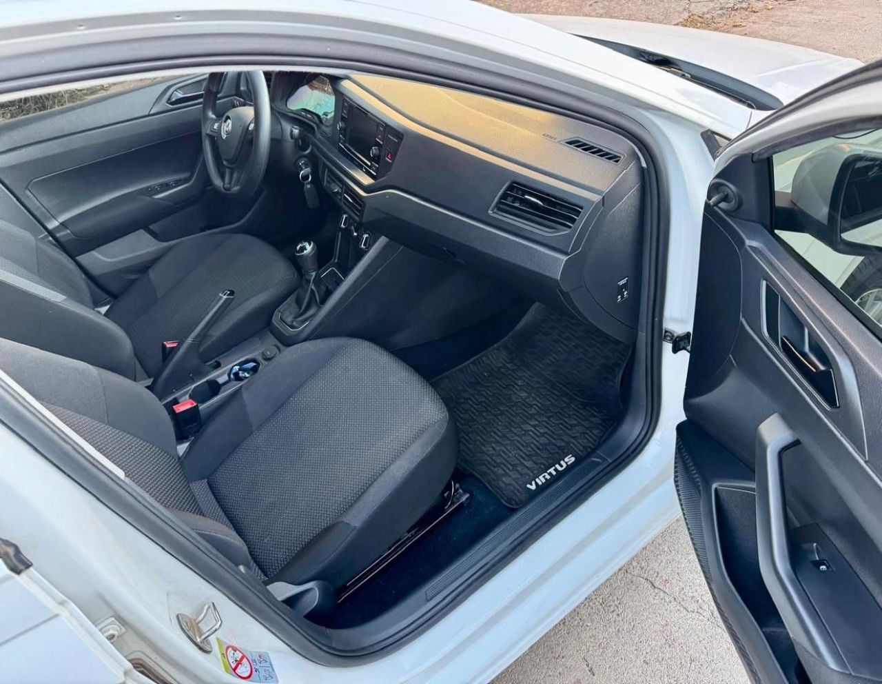 Volkswagen Virtus Usado Financiado en Córdoba, deRuedas