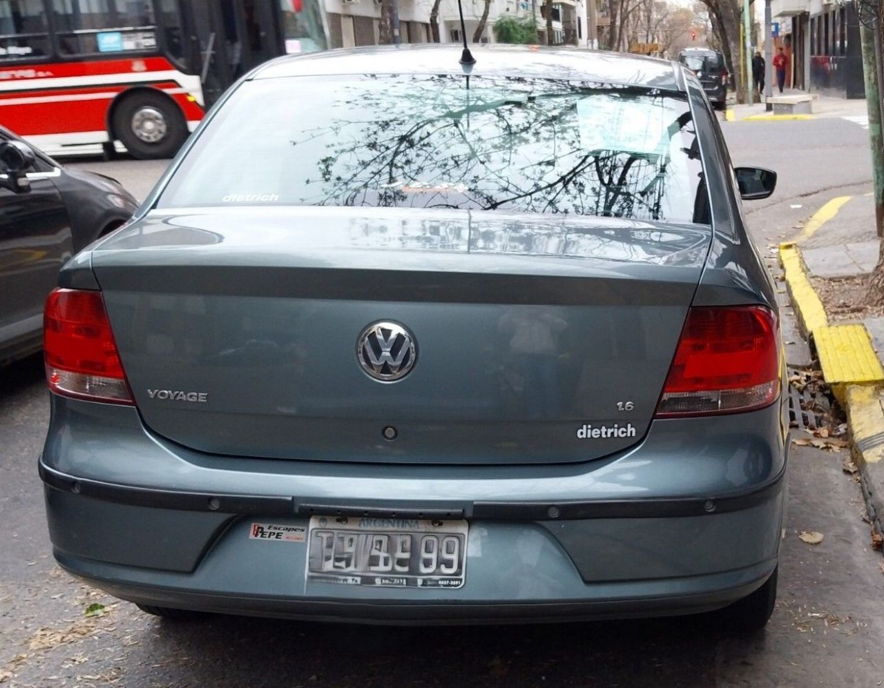 Volkswagen Voyage Usado en Buenos Aires, deRuedas