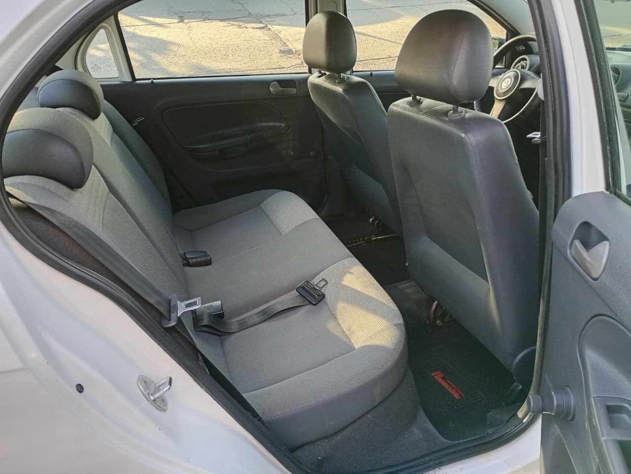 Volkswagen Voyage Usado en Mendoza, deRuedas