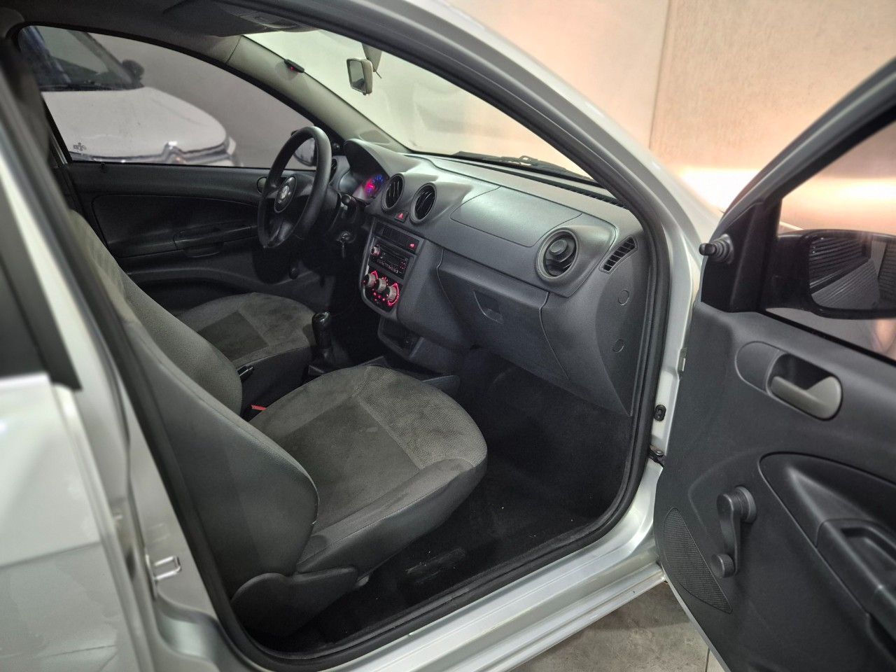 Volkswagen Voyage Usado Financiado en Mendoza, deRuedas