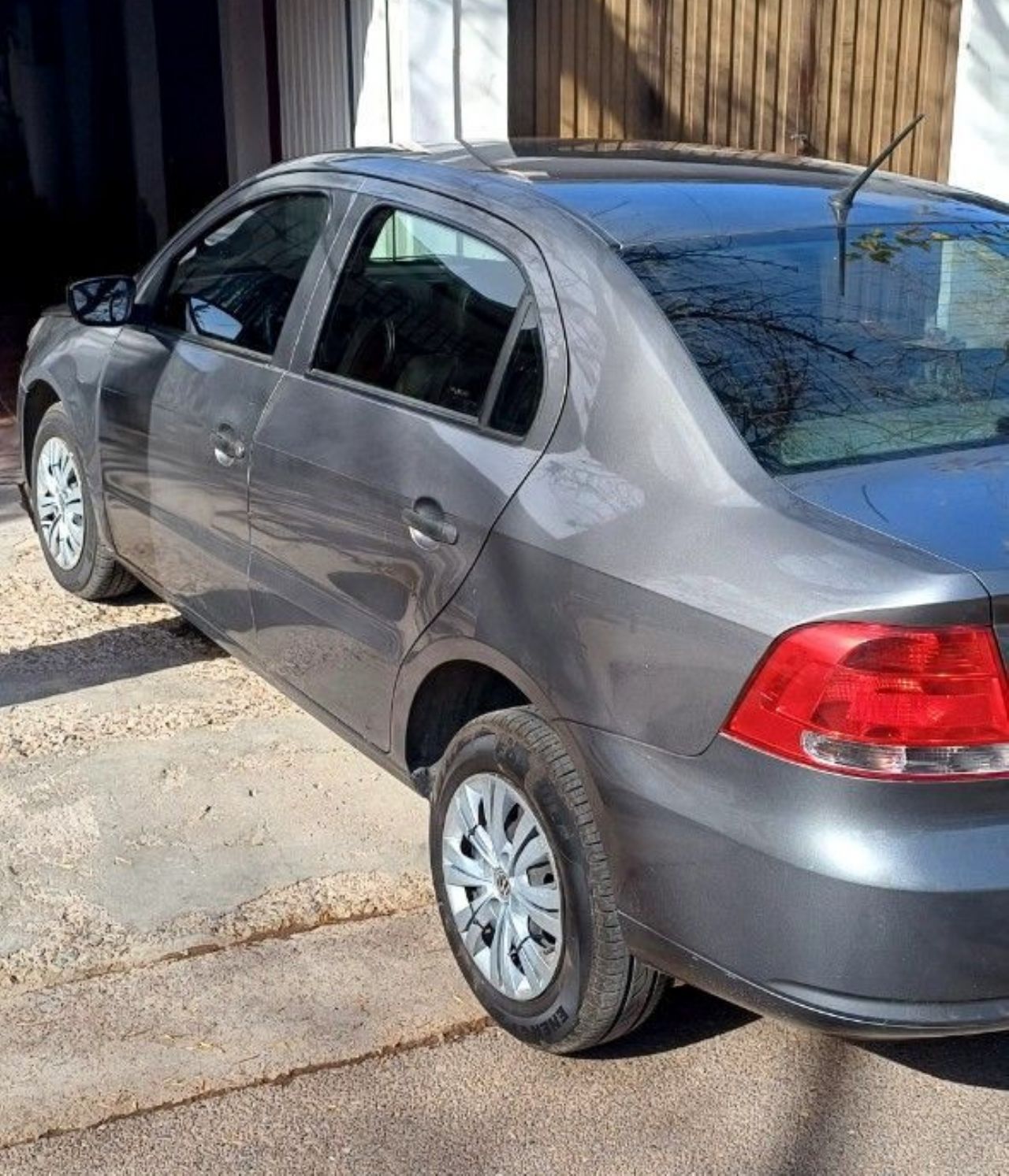 Volkswagen Voyage Usado en Mendoza, deRuedas