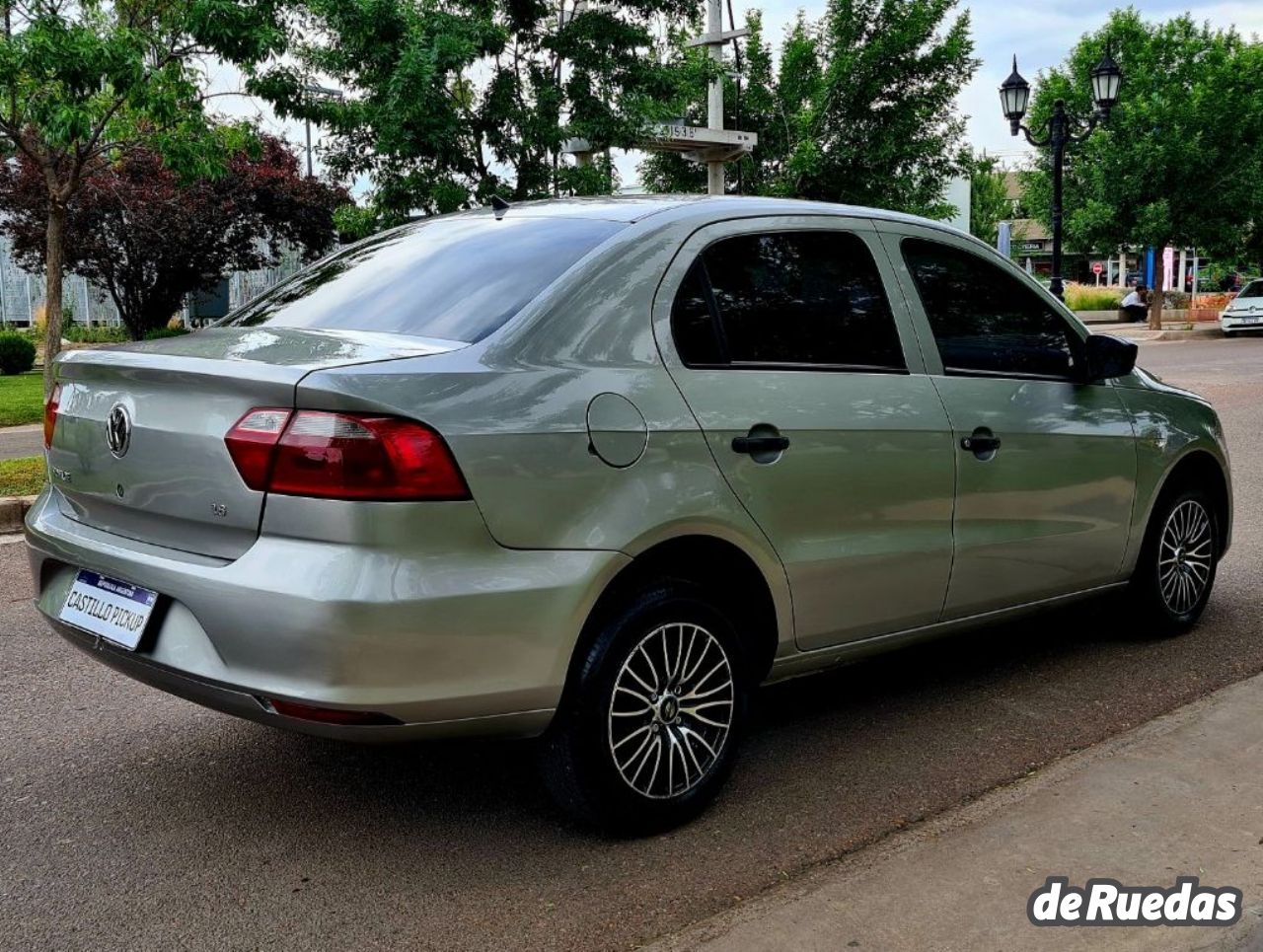 Volkswagen Voyage Usado en Mendoza, deRuedas