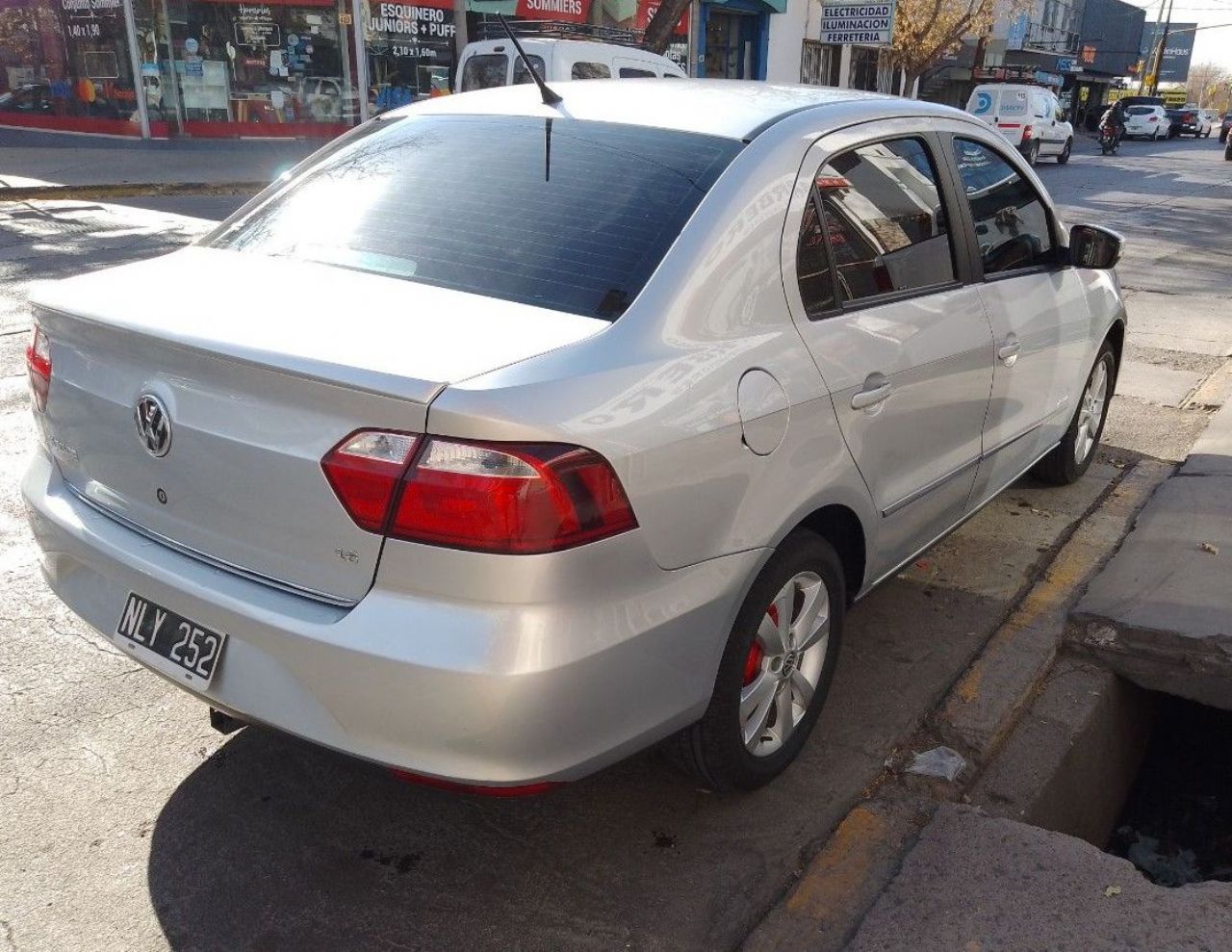Volkswagen Voyage Usado en Mendoza, deRuedas